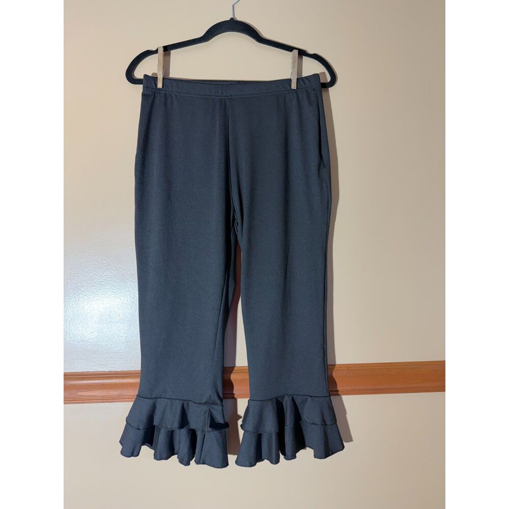Women’s L Black Ruffle Hem Leggings Tiered Flare Ankle Pants